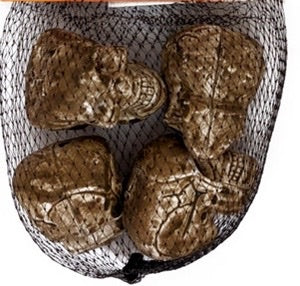 PK/4 MINI SKULLS IN MESH BAG